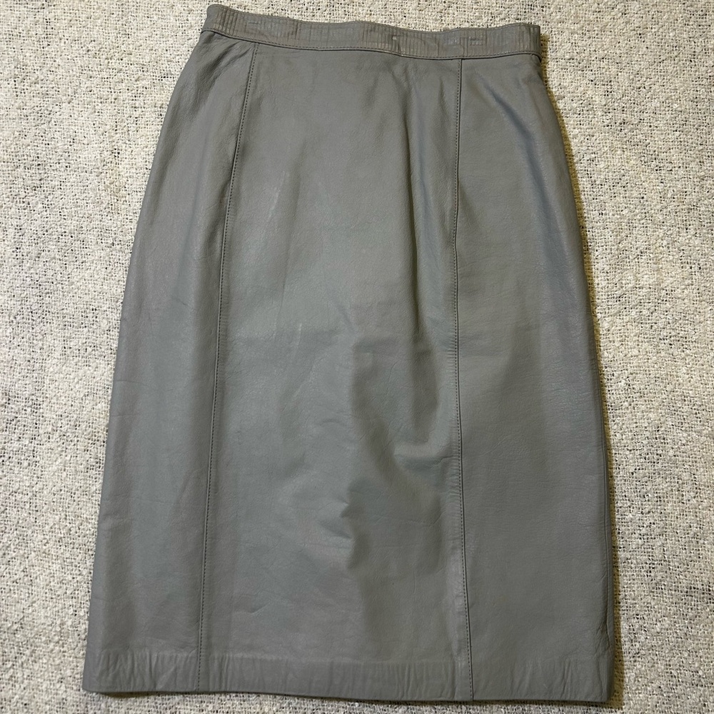 Wilson Vintage Classic Blueish Gray 100% Leather Pencil Skirt Size 8